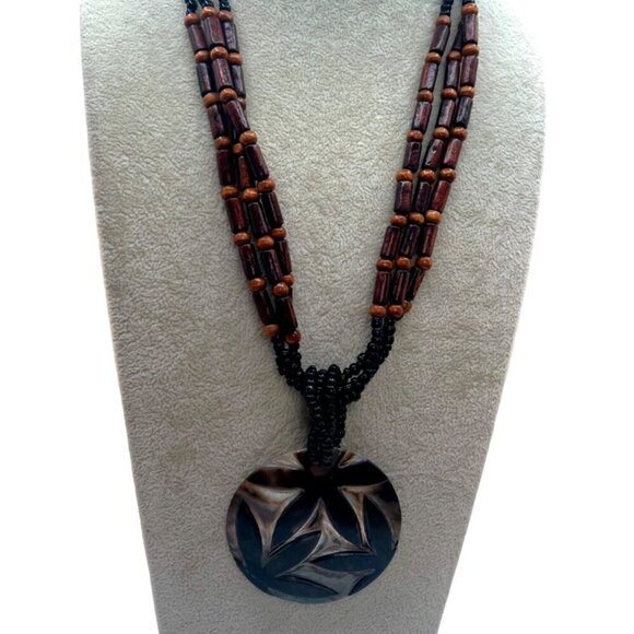 Handcrafted Boho Wooden Bead & Shell Pendant Necklace    N36 - Picture 1 of 8